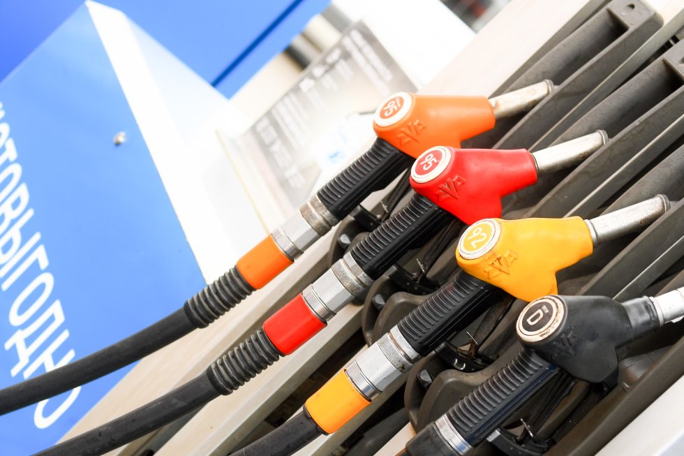 El problema no está en el precio: La gasolina en Rusia momentáneamente se volvió más cara que en EE. UU.