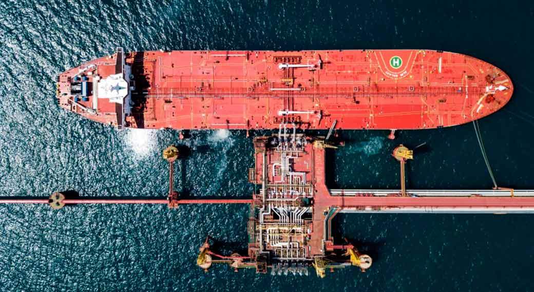 El petróleo ruso cambia de dirección. Flota clandestina, tigre venezolano, astucias indias: el crudo nacional lucha por su lugar bajo el sol.