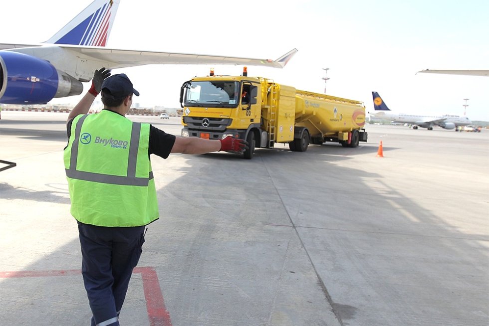 Prohibición de exportación de combustible de aviación en Rusia