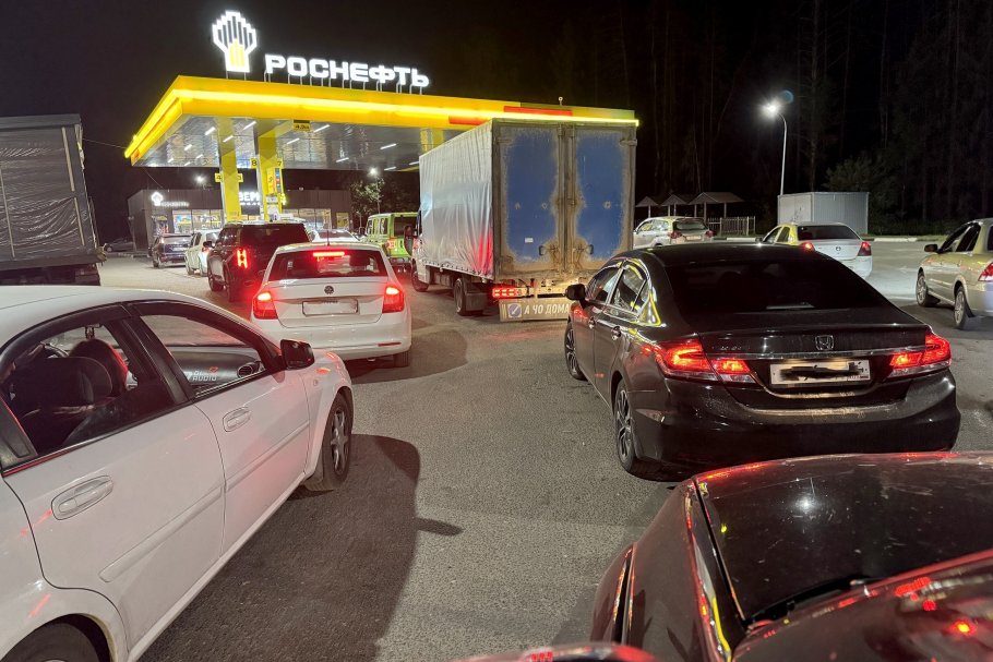 ¿Qué pasará con los precios de la gasolina y del diésel en las estaciones de servicio? Opinión de los expertos de "RG".